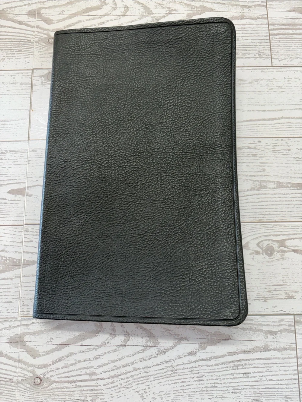 ESV Holy Bible Crossway Black English Standard Version 9” x 6”
